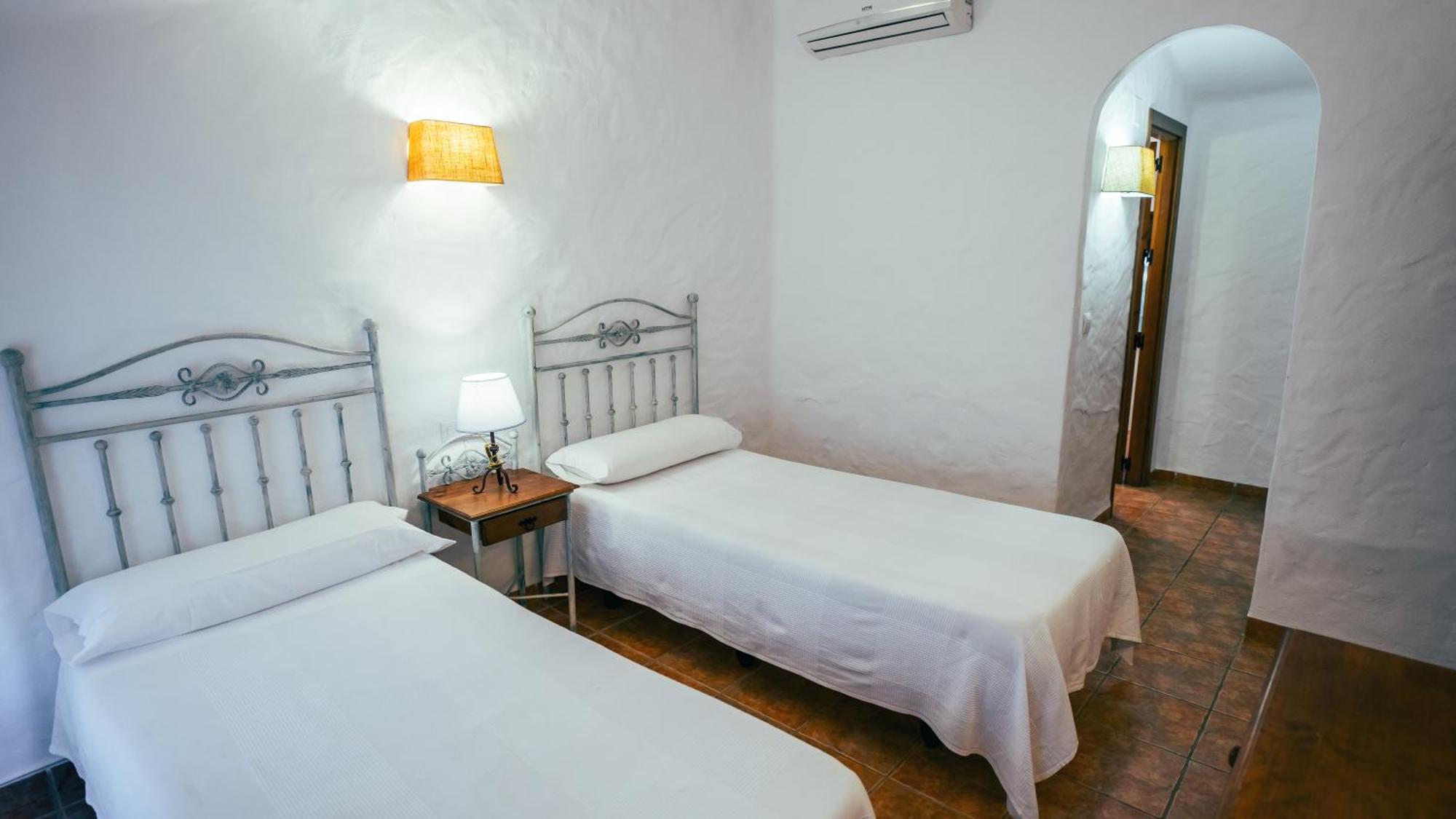 קדיז Villa Araucaria By Fontanilla Del Mar Holidays Rentals מראה חיצוני תמונה